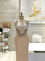 Load image into Gallery viewer, Elegant dresses can be made in a range of different colors.