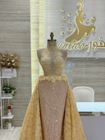 Load image into Gallery viewer, Fashion Designer. Qatar
