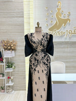 Load image into Gallery viewer, Qatar Fashion Designers, ZunGoor