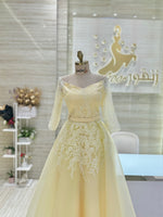 Load image into Gallery viewer, Elegant dresses can be made in a range of different colors.