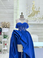 Load image into Gallery viewer, A comfortable and stylish knee-length dress with sleeves, perfect for a family gathering