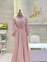 Load image into Gallery viewer, Elegant dress suitable for galas, parties, or special events.