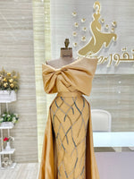Load image into Gallery viewer, Red Dresses Doha