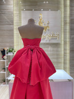 Load image into Gallery viewer, Elegant dresses can be made in a range of different colors.