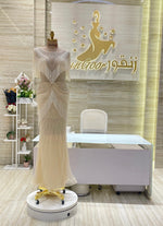 Load image into Gallery viewer, Elegant dresses can be made in a range of different colors.