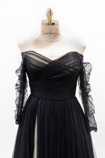 Load image into Gallery viewer, Fashion Designer. Qatar