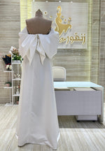 Load image into Gallery viewer, Elegant dress suitable for galas, parties, or special events.