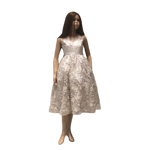 Load image into Gallery viewer,
فستان اطفال (بناتي) قصير
شانتيل/ ورود اللون ابيض اوف وايت اكمام كت (يمكن تركيب اكمام) متوفر للاستلام الفوري او التوصيل (التوصيل مجاني للمشتريات الاونلاين).