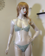 Load image into Gallery viewer, Elegant dress suitable for galas, parties, or special events.