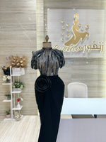 Load image into Gallery viewer, Elegant dress suitable for galas, parties, or special events.
