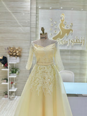 Elegant dresses can be made in a range of different colors.