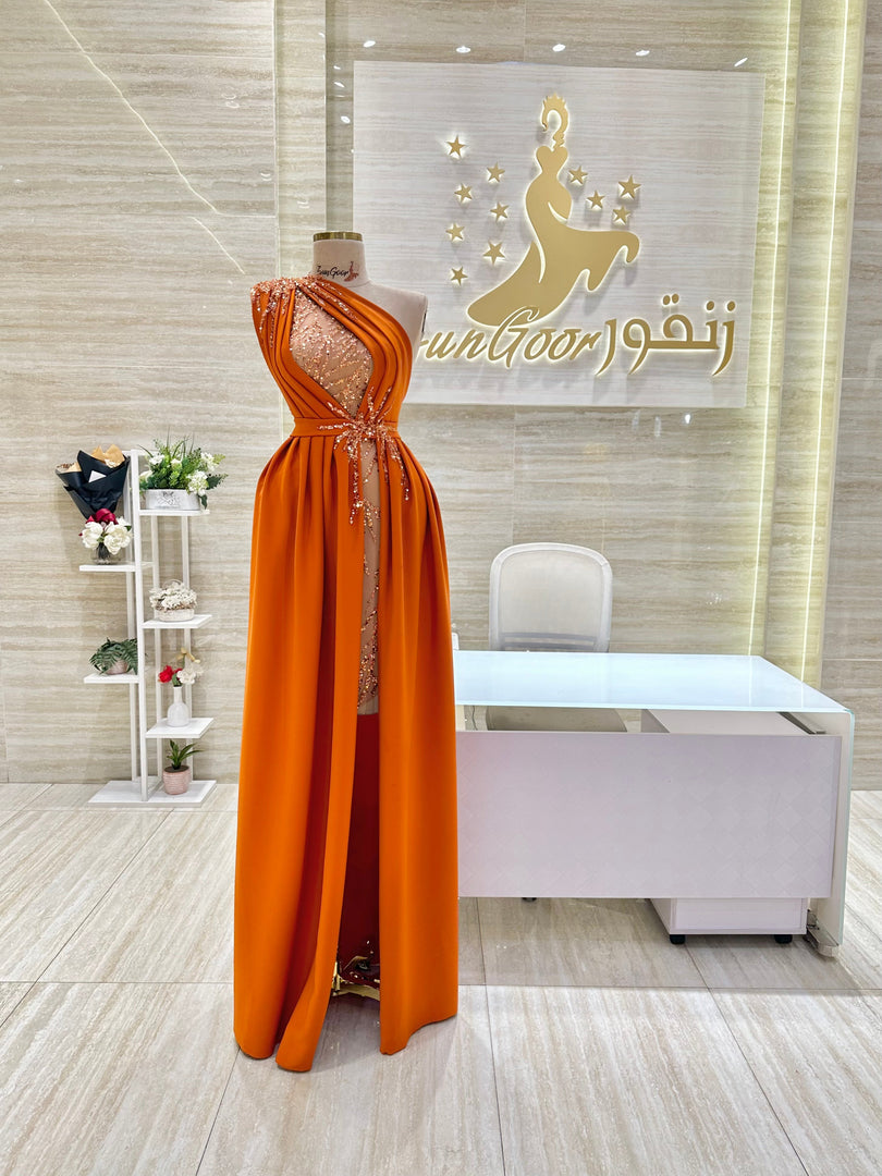 Custom dress designers, Qatar