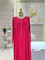 Elegant dress suitable for galas, parties, or special events.