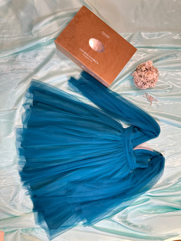 Elegant dresses can be made in a range of different colors.